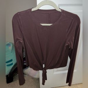 Lululemon Long sleeve tie crop top